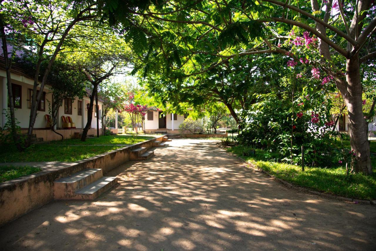فندق The Mountain Retreat Tiruvannāmalai المظهر الخارجي الصورة