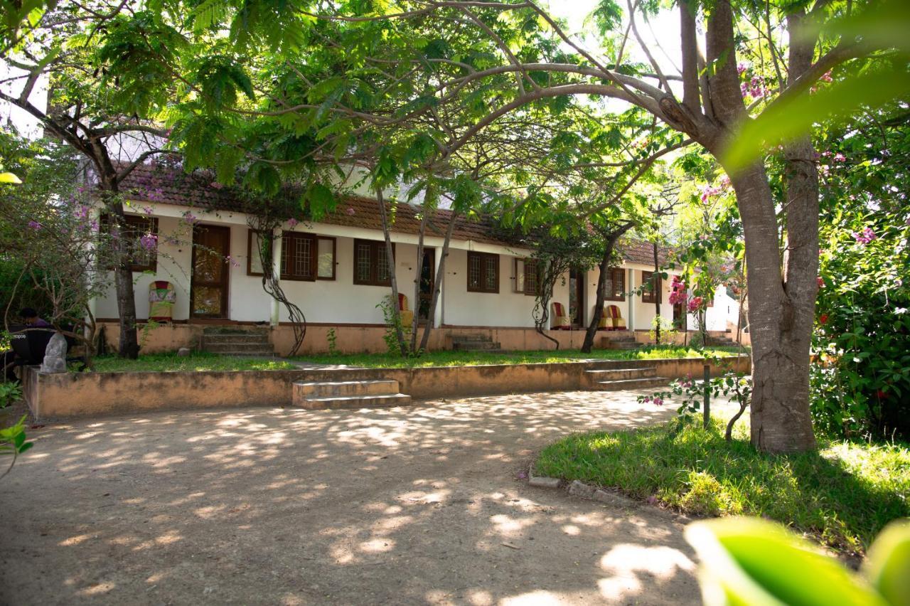 فندق The Mountain Retreat Tiruvannāmalai المظهر الخارجي الصورة