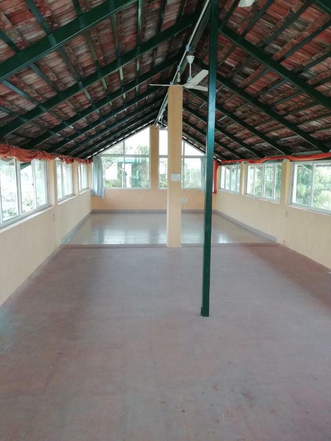 فندق The Mountain Retreat Tiruvannāmalai المظهر الخارجي الصورة